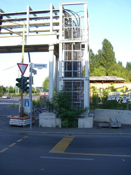 Ostkreuz kabelbruecke