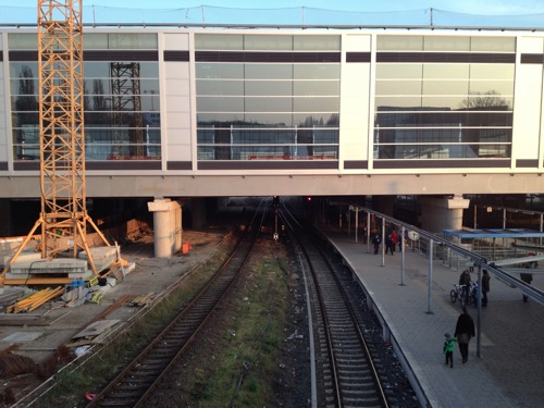 S-Bahnsteig stadteinwaerts