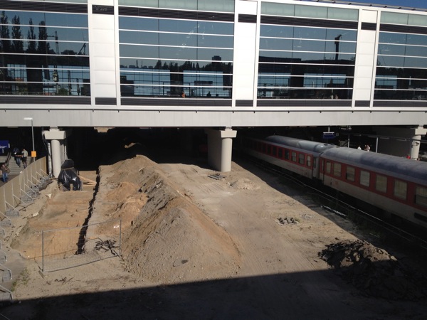Baubeginn für den neuen Bahnsteig Rn1