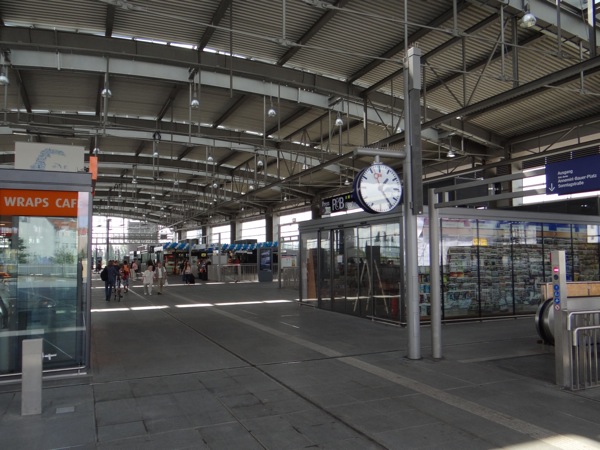 Neue Shops in der Ringbahnhalle