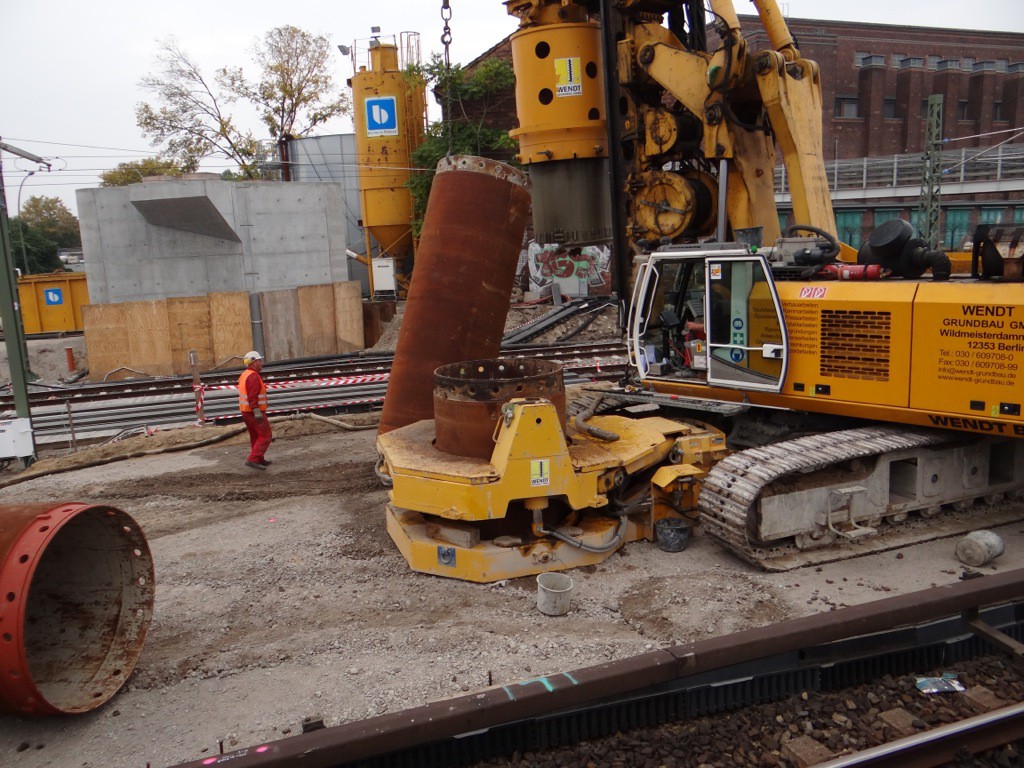 Arbeiten an der neuen Kurve zum Ring