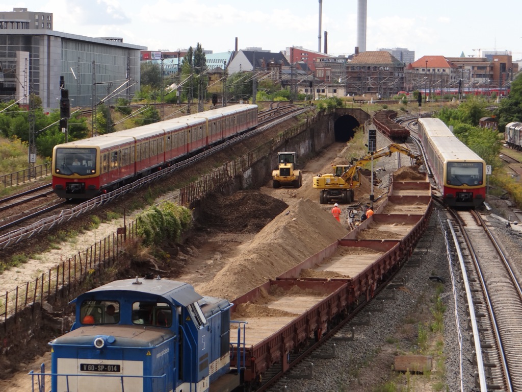 Bauarbeiten an der Warschauer Straße schreiten sichtbar voran