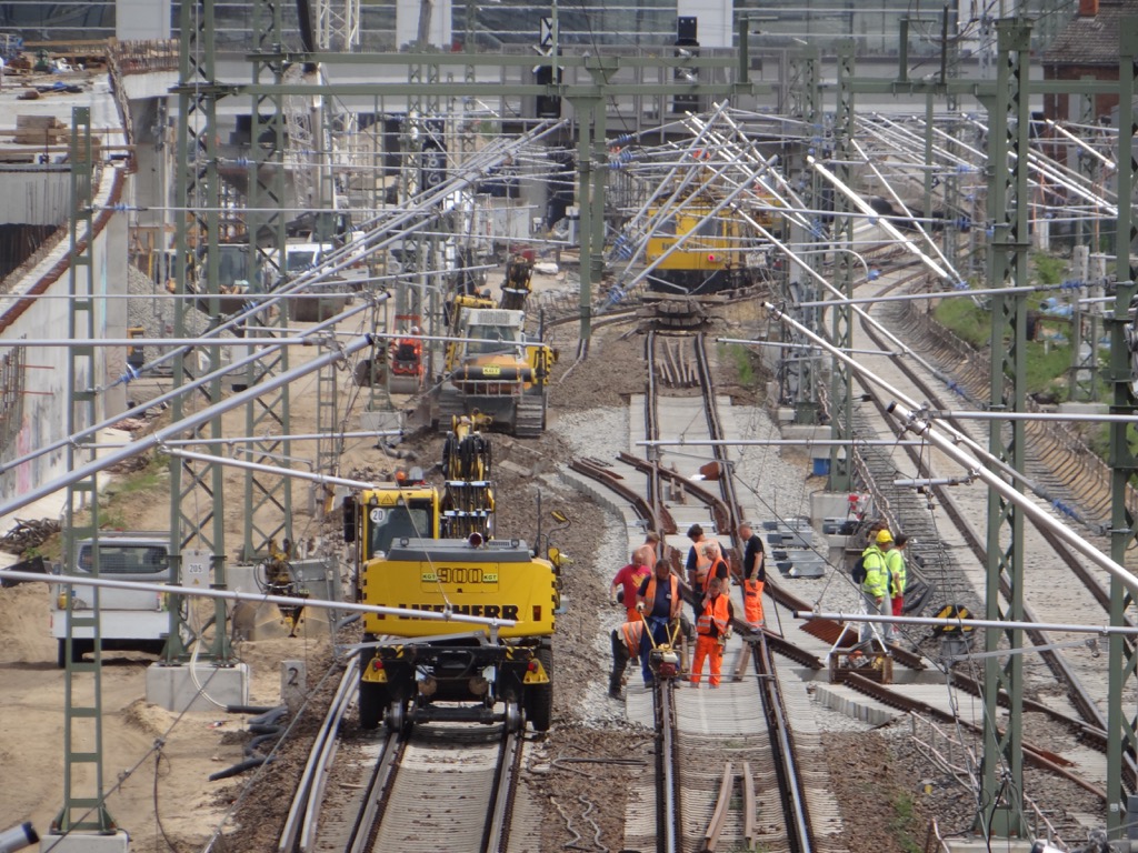 Neues Fernbahngleis in Betrieb – S9 Brücke eingeschoben