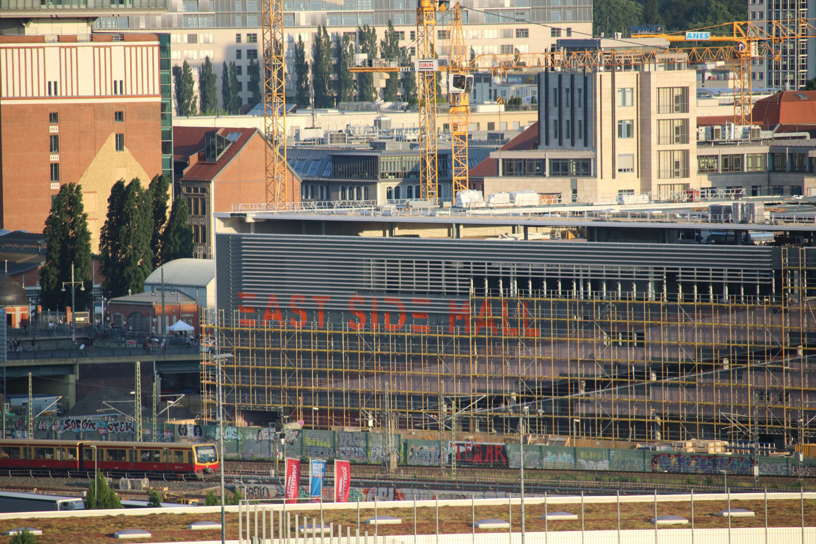 Bild: https://www.ostkreuzblog.de/wp-content/uploads/2018/05/IMG_8944.jpg