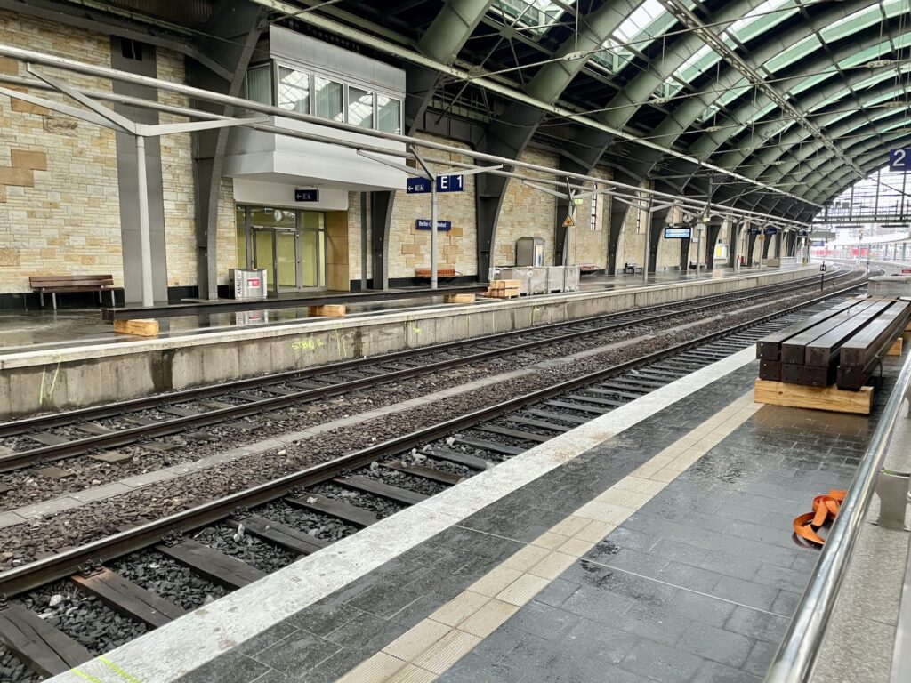 Hallendachsanierung Berlin Ostbahnhof