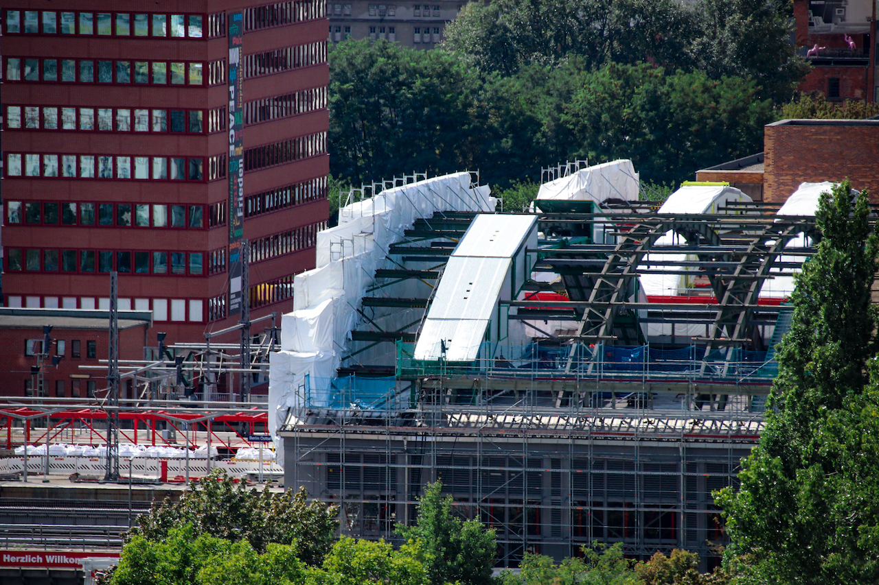 So wird das neue Dach des Ostbahnhofes aussehen