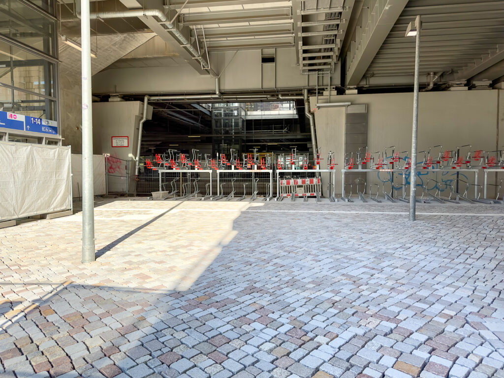 Fahrradabstellanlage am Bahnhof Ostkreuz